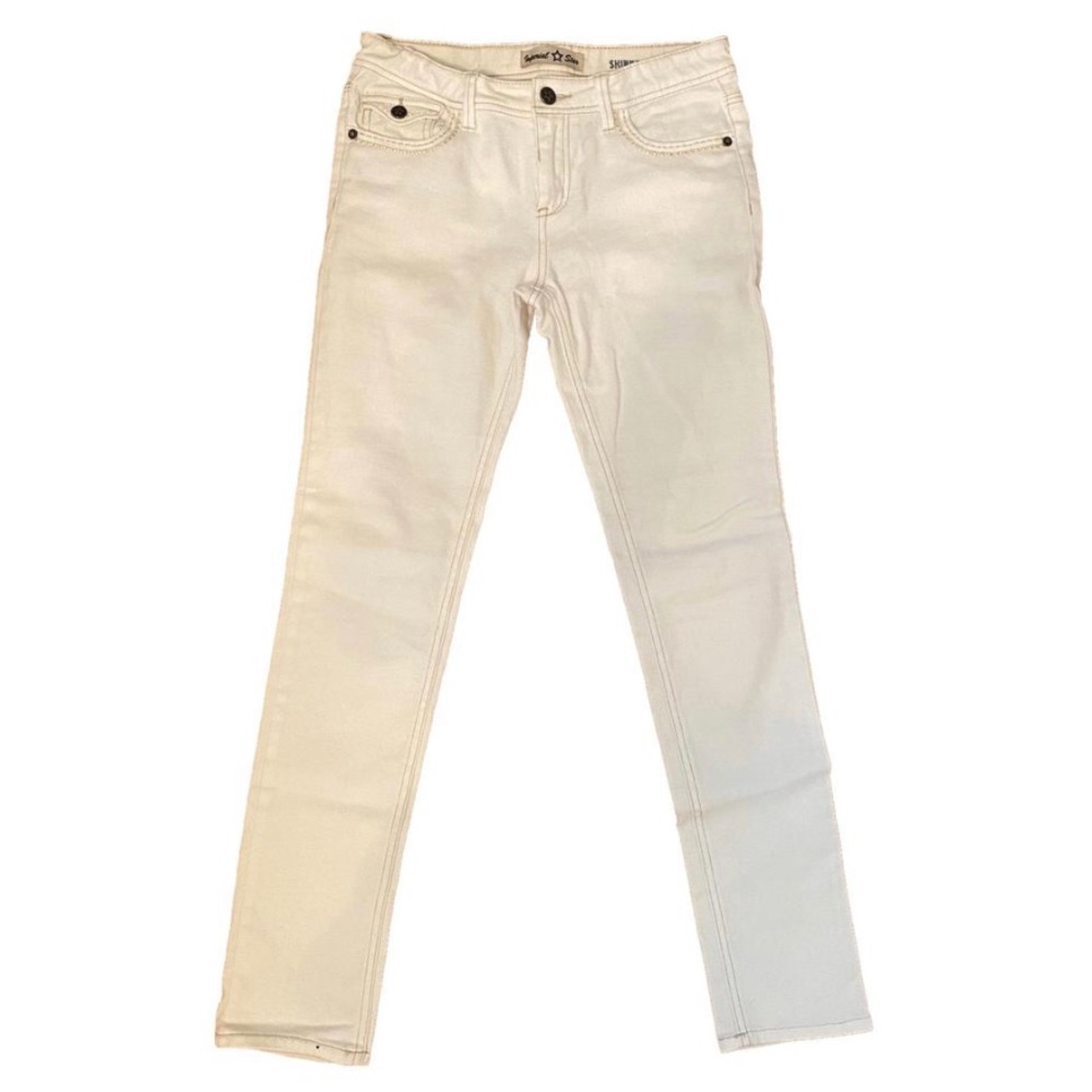 White denim skinny jean with adjustable width